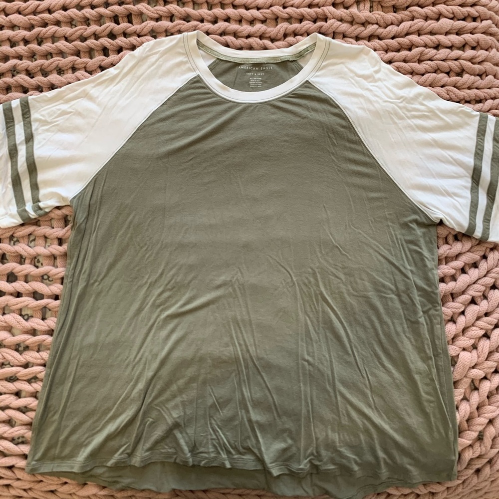 American Eagle soft and sexy tshirt